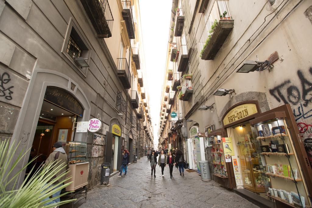 Santa Chiara Apartment Naples Exterior photo